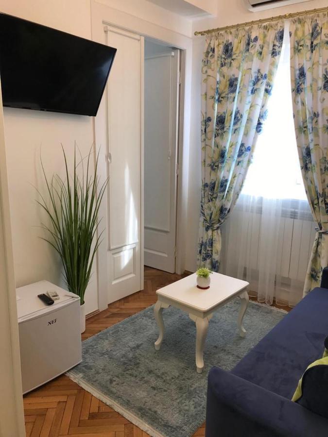Victoria Luxury Apartment 11 Boekarest Buitenkant foto